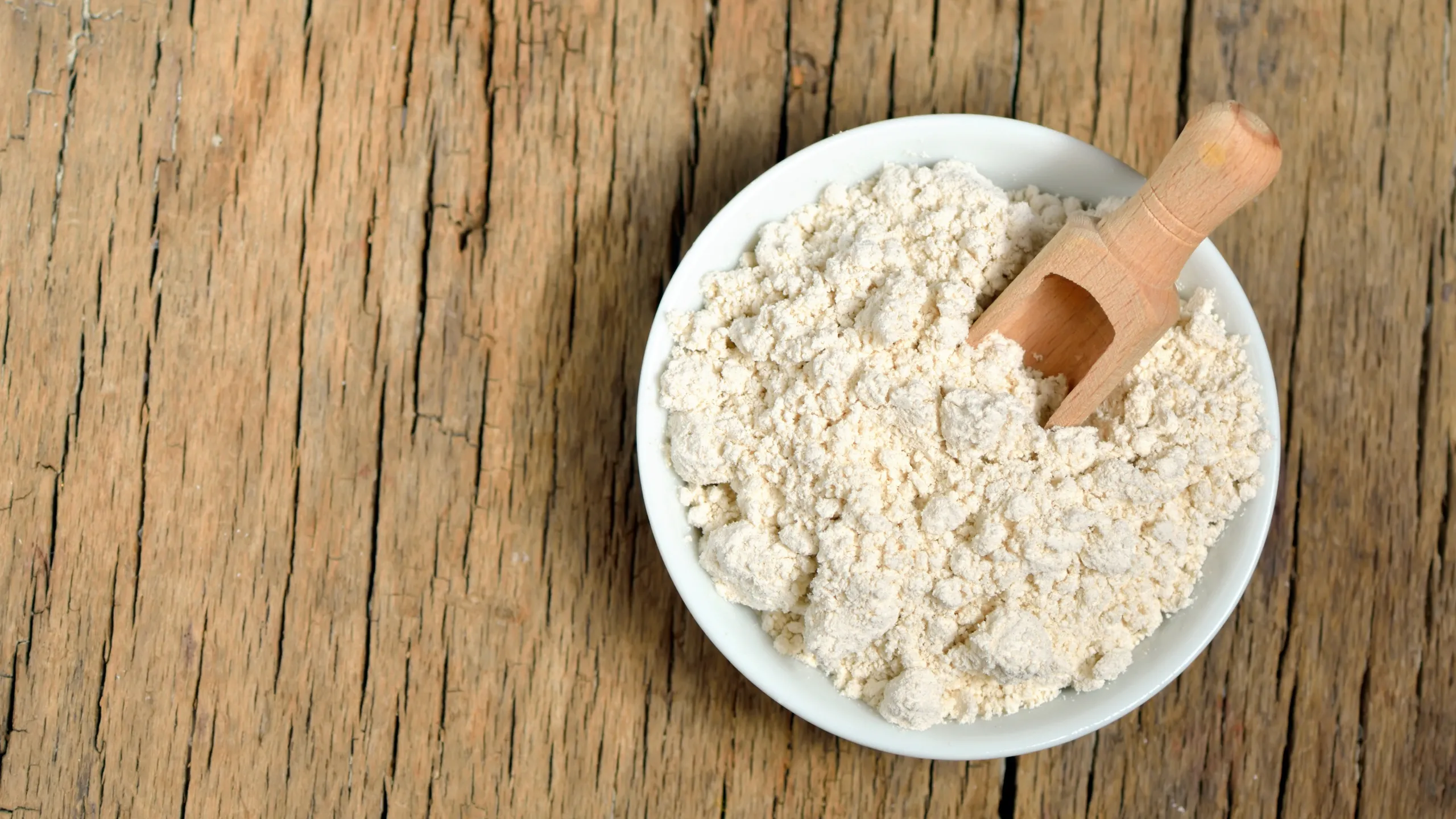 What Is Colloidal Oatmeal? Benefits, Uses, and Safety
